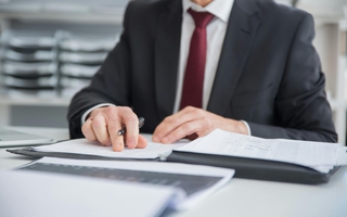 Kalkulator frankowy krok po kroku – jak sprawdzić ile naprawdę wynosi Twoja rata