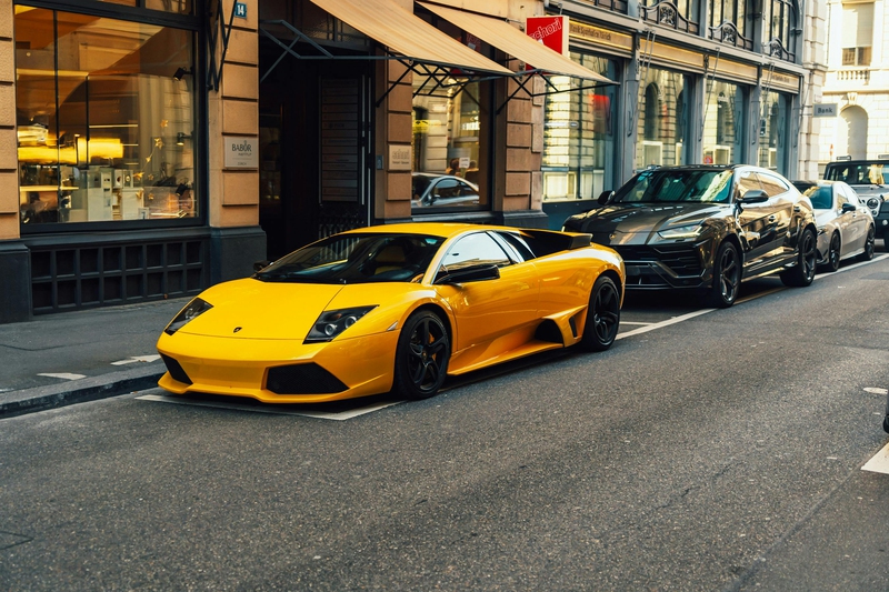 Luksus na kółkach – jak wynajem ekskluzywnych aut zmienia podróżowanie