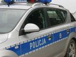 Ostrowieccy policjanci poszukują wandala, który porysował samochód marki opel