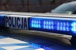W Ostrowcu Świętokrzyskim wandal uszkodził samochód. Straty wyniosły ponad tysiąc złotych