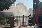 Pożar w Szewnie. Odważny sąsiad wyniósł z płonącego domu butlę z gazem