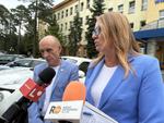 Pracownicy szpitala w Ostrowcu apelują do dyrektora, by nie odchodził z pracy