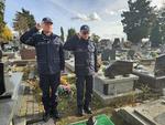 Ostrowieccy policjanci pamiętaj o zmarłych kolegach