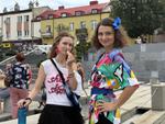 Tłumy wypełniły ostrowiecki Rynek podczas piątkowej potańcówki